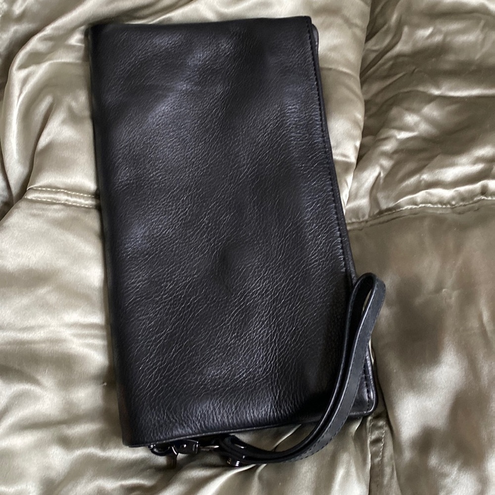 High Quality Grain Leather Italian Black Wristlet Roomy NeverUsed